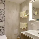 Altstadt-hotel Zum Hechten Hotel 3*